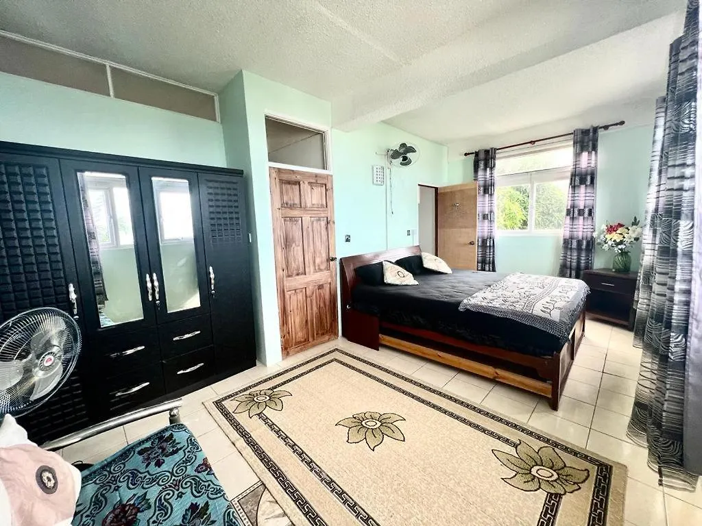 Stunning Apartment Castle Comfort Roseau Dominica